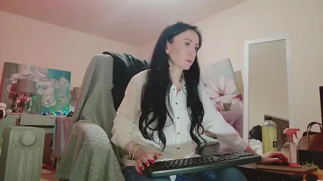 lara heaven online show from 02/08/26, 10:40