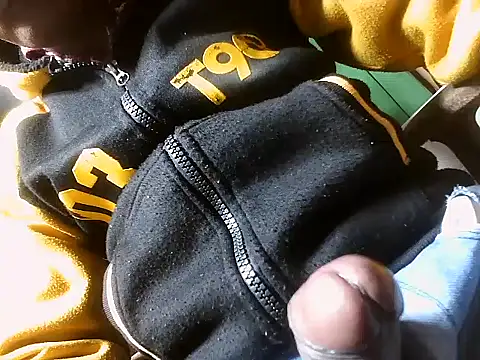 desiboy1101 online show from 01/02/25, 03:37