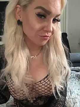 MIA-XXX online show from 10/07/25, 12:46