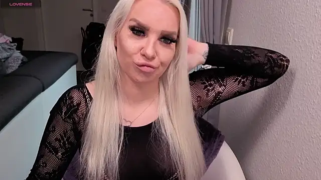 MIA-XXX online show from 07/01/26, 06:26