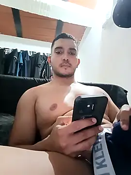 Ricardo hott online show from 04/22/26, 12:24