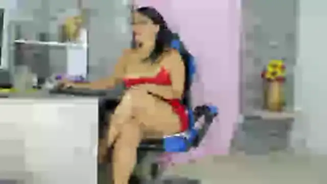Snapshot of devorah_soto chatting on 04/28/26, 01:26 devorah soto online show from 04/28/26, 01:26