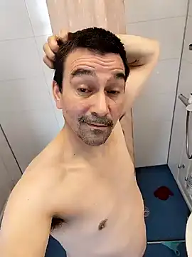 dick81 online show from 04/17/26, 04:21