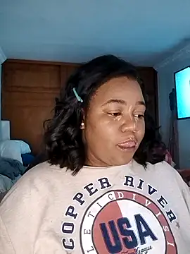 Snapshot of Daddys_girl1 chatting on 09/13/25, 01:38 Daddys girl1 online show from 09/13/25, 01:38