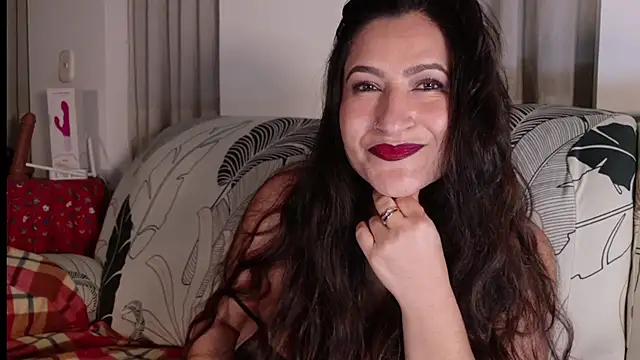 DeesseLuxure online show from 02/26/26, 06:45