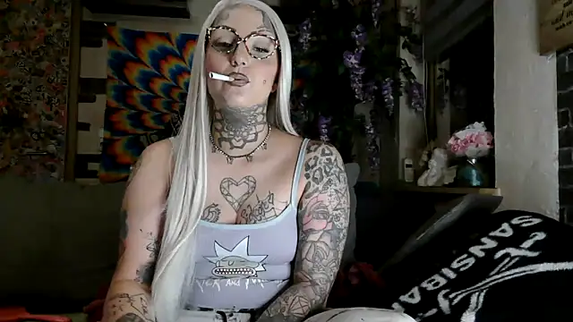 RoxxyInk online show from 09/28/25, 10:15