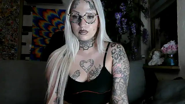 RoxxyInk online show from 10/23/25, 12:21