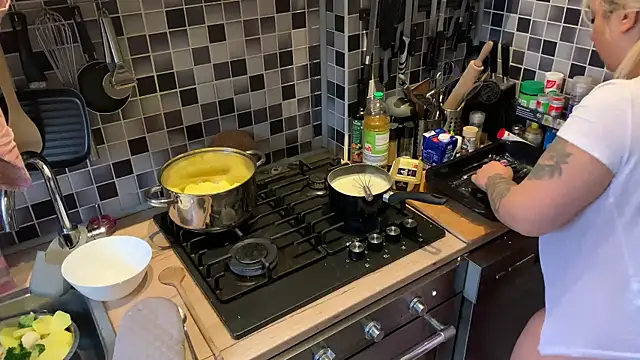 Monageil online show from 02/02/25, 12:13