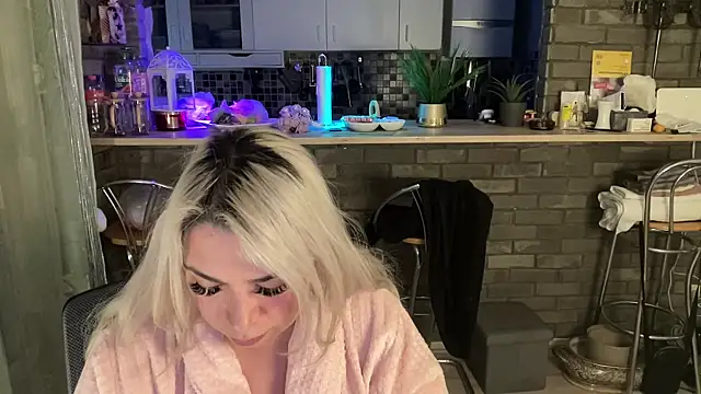 Monageil online show from 02/20/25, 04:25