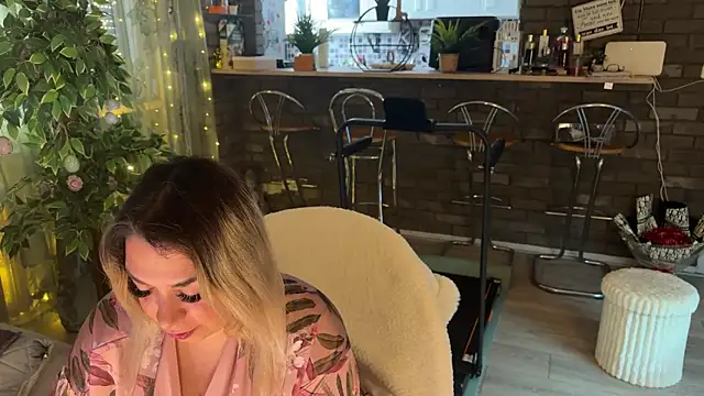 Monageil online show from 03/04/26, 09:59