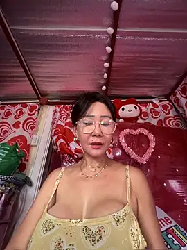 Snapshot of sweetieme chatting on 02/24/26, 01:58 sweetieme online show from 02/24/26, 01:58