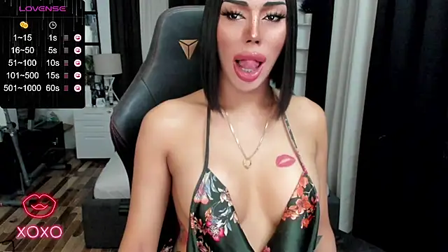 Forever MissCandace online show from 03/01/25, 11:39