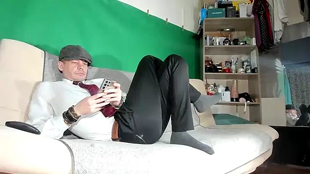 viraglaci18xh online show from 03/04/26, 03:40