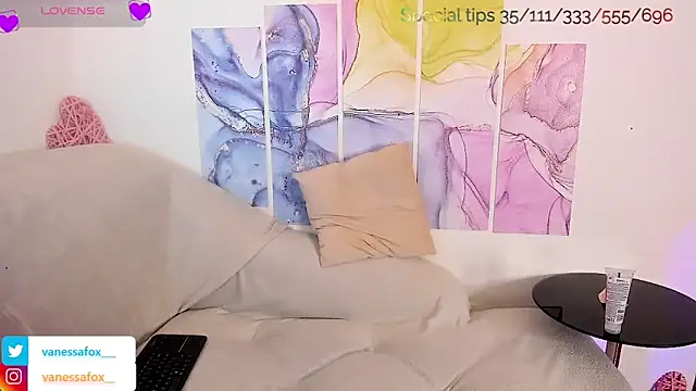 VanessaFox   online show from 02/22/25, 02:52