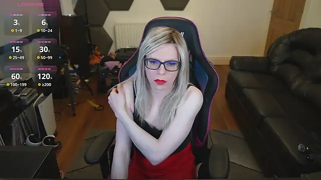 Snapshot of KelseyCobalt chatting on 03/09/25, 09:36 KelseyCobalt online show from 03/09/25, 09:36