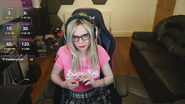 Snapshot of KelseyCobalt chatting on 03/17/25, 12:19 KelseyCobalt online show from 03/17/25, 12:19