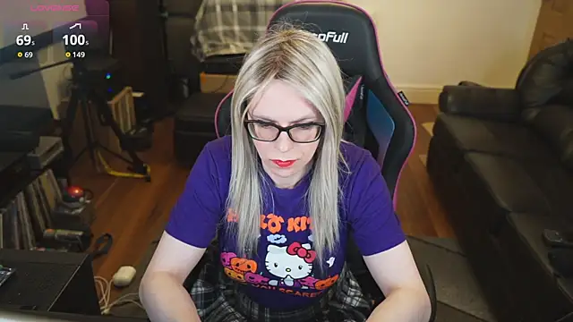 Snapshot of KelseyCobalt chatting on 09/16/25, 07:59 KelseyCobalt online show from 09/16/25, 07:59