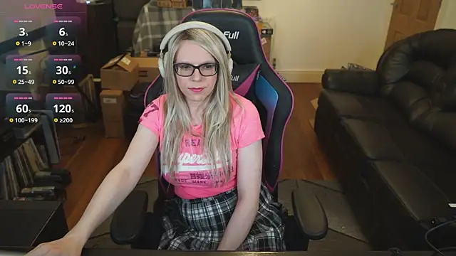 Snapshot of KelseyCobalt chatting on 11/22/25, 09:36 KelseyCobalt online show from 11/22/25, 09:36