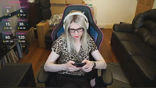 KelseyCobalt online show from 12/18/25, 09:21