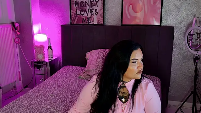  MelinaCurves  online show from 02/28/25, 08:28