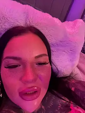  MelinaCurves  online show from 09/14/25, 07:57