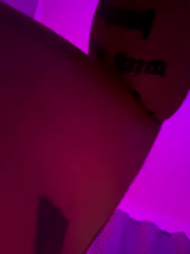  MelinaCurves  online show from 10/19/25, 08:42