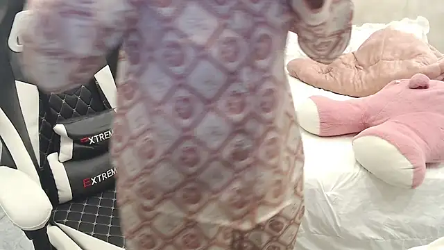 Hanako love online show from 02/09/25, 03:23