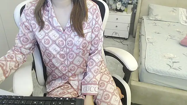 Hanako love online show from 03/01/25, 03:32