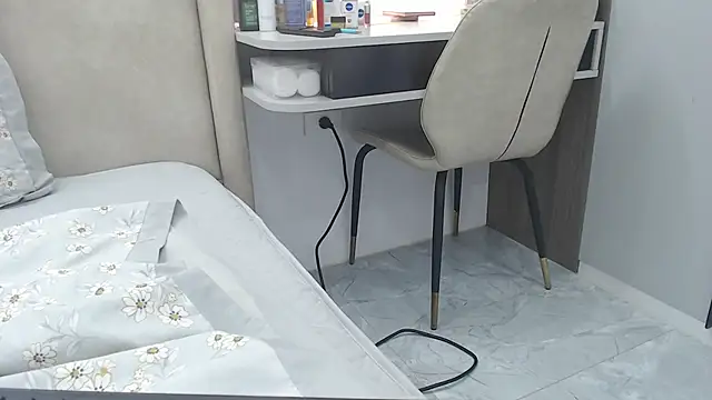 Hanako love online show from 11/08/25, 03:45