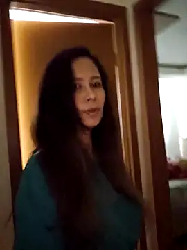 Leilacharlotte online show from 02/28/26, 12:50