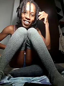 Snapshot of africa_deluxe chatting on 02/01/25, 03:28 africa deluxe online show from 02/01/25, 03:28