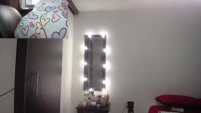 Snapshot of zoe_hotxxx chatting on 03/01/25, 02:02 zoe hotxxx online show from 03/01/25, 02:02