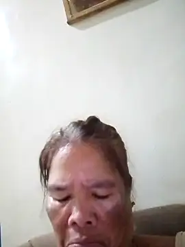 Snapshot of sexylizzy4u chatting on 03/17/25, 10:49 sexylizzy4u online show from 03/17/25, 10:49