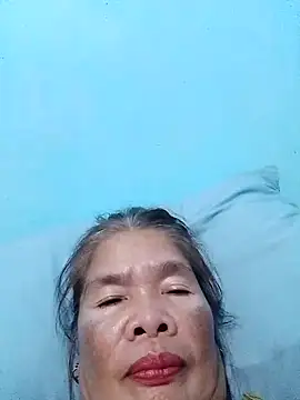 Snapshot of sexylizzy4u chatting on 10/16/25, 01:23 sexylizzy4u online show from 10/16/25, 01:23