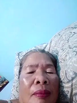 Snapshot of sexylizzy4u chatting on 02/15/26, 01:09 sexylizzy4u online show from 02/15/26, 01:09