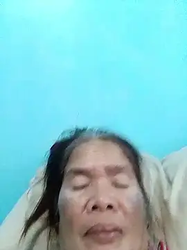 Snapshot of sexylizzy4u chatting on 02/18/26, 03:46 sexylizzy4u online show from 02/18/26, 03:46