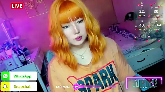 HOTnWILDalice online show from 10/13/25, 01:38