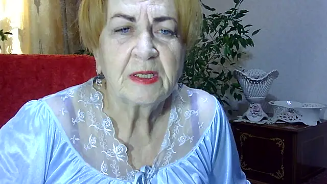 Emma52610 online show from 12/21/24, 07:03