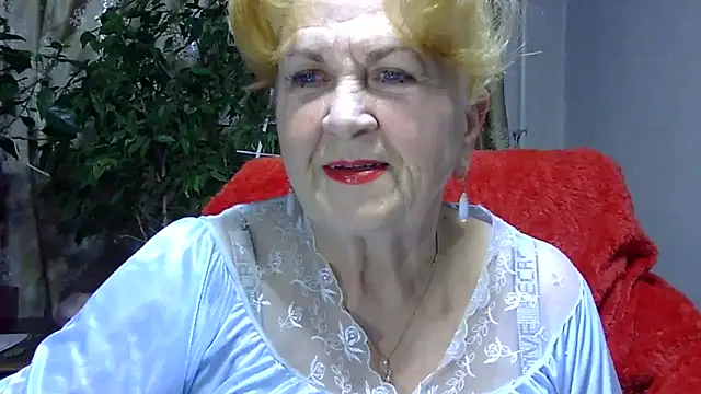 Emma52610 online show from 01/22/25, 05:28