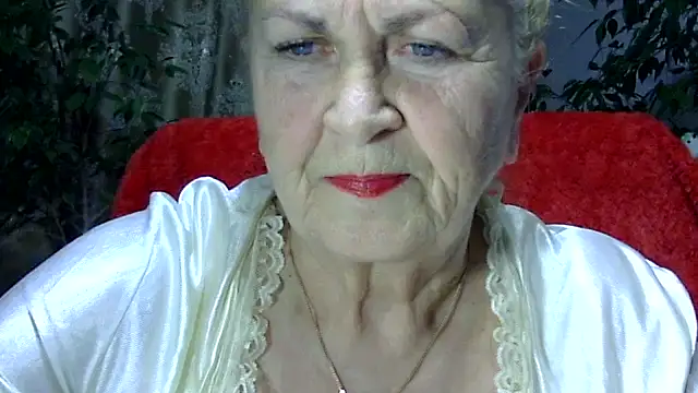 Emma52610 online show from 02/05/25, 05:31