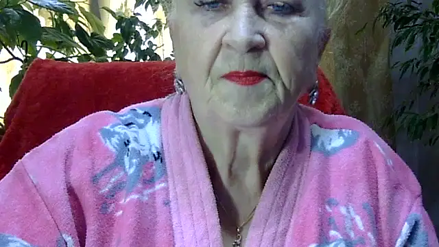 Emma52610 online show from 11/15/25, 08:22