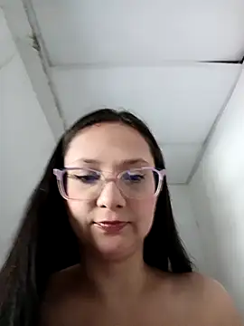 Camilatinass  online show from 04/30/26, 12:11