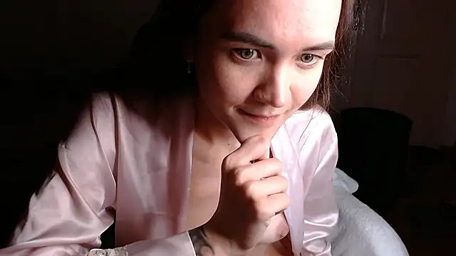 Snapshot of EvelynGG chatting on 01/04/25, 07:13 EvelynGG online show from 01/04/25, 07:13