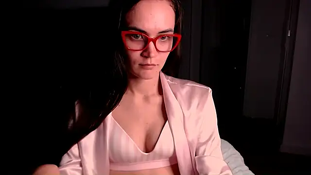 Snapshot of EvelynGG chatting on 11/08/25, 07:34 EvelynGG online show from 11/08/25, 07:34