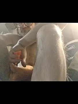 ROBERT0516 online show from 10/24/25, 10:55