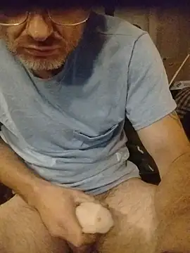 ROBERT0516 online show from 04/05/26, 11:07