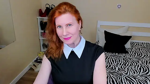 FoxySophia online show from 05/04/26, 04:41