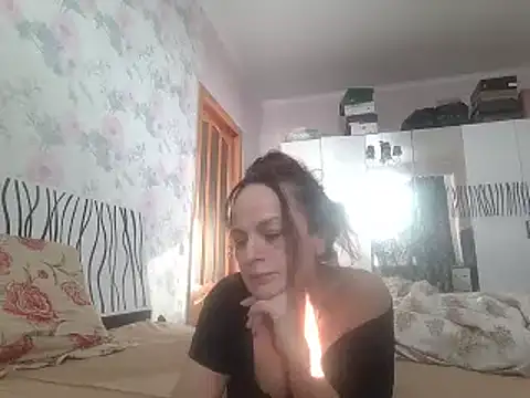 LindaStarS online show from 02/09/25, 01:25