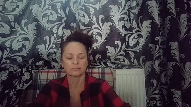 LindaStarS online show from 10/16/25, 05:52