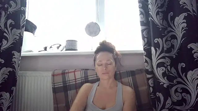 LindaStarS online show from 02/15/26, 06:21